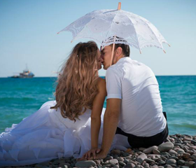 云南君度信息技術(shù)有限公司與云南電視臺簽約合作，開發(fā)“婚戀交友”微信平臺